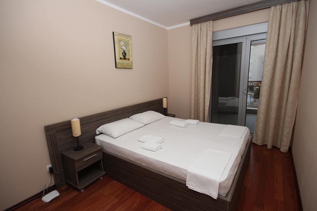 Apartments Oaza 2 Petrovac Kültér fotó