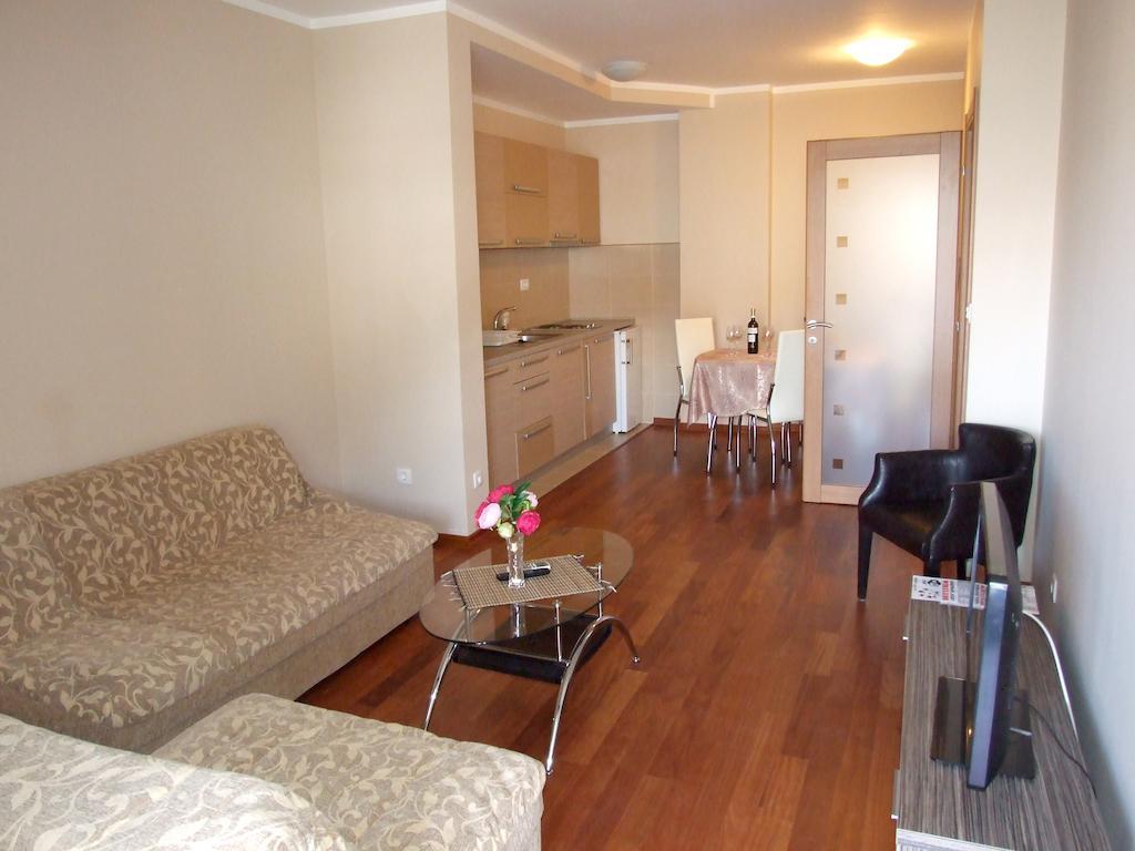 Apartments Oaza 2 Petrovac Szoba fotó