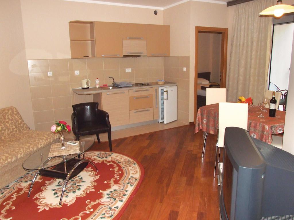 Apartments Oaza 2 Petrovac Szoba fotó
