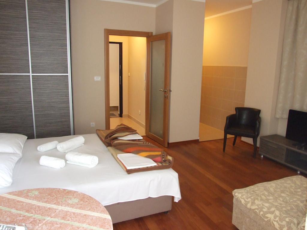 Apartments Oaza 2 Petrovac Szoba fotó