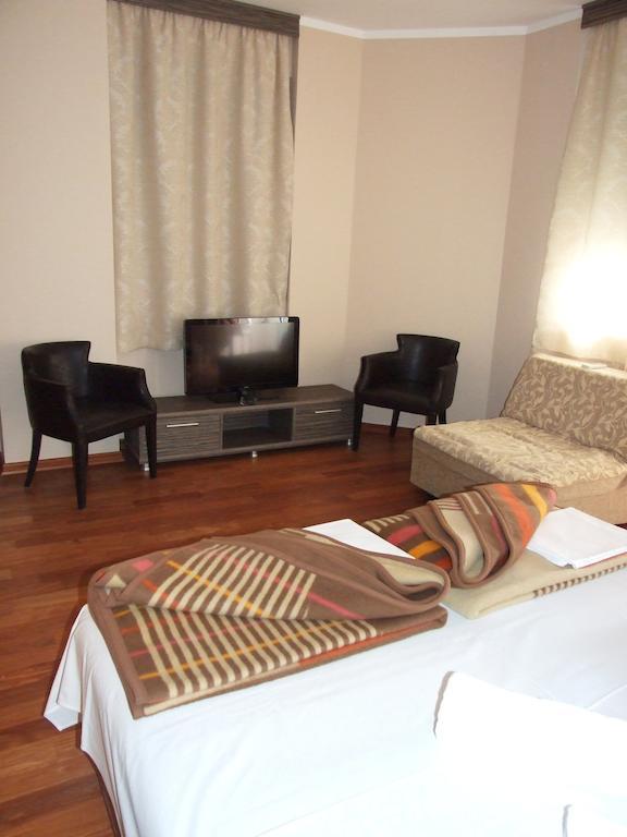Apartments Oaza 2 Petrovac Szoba fotó